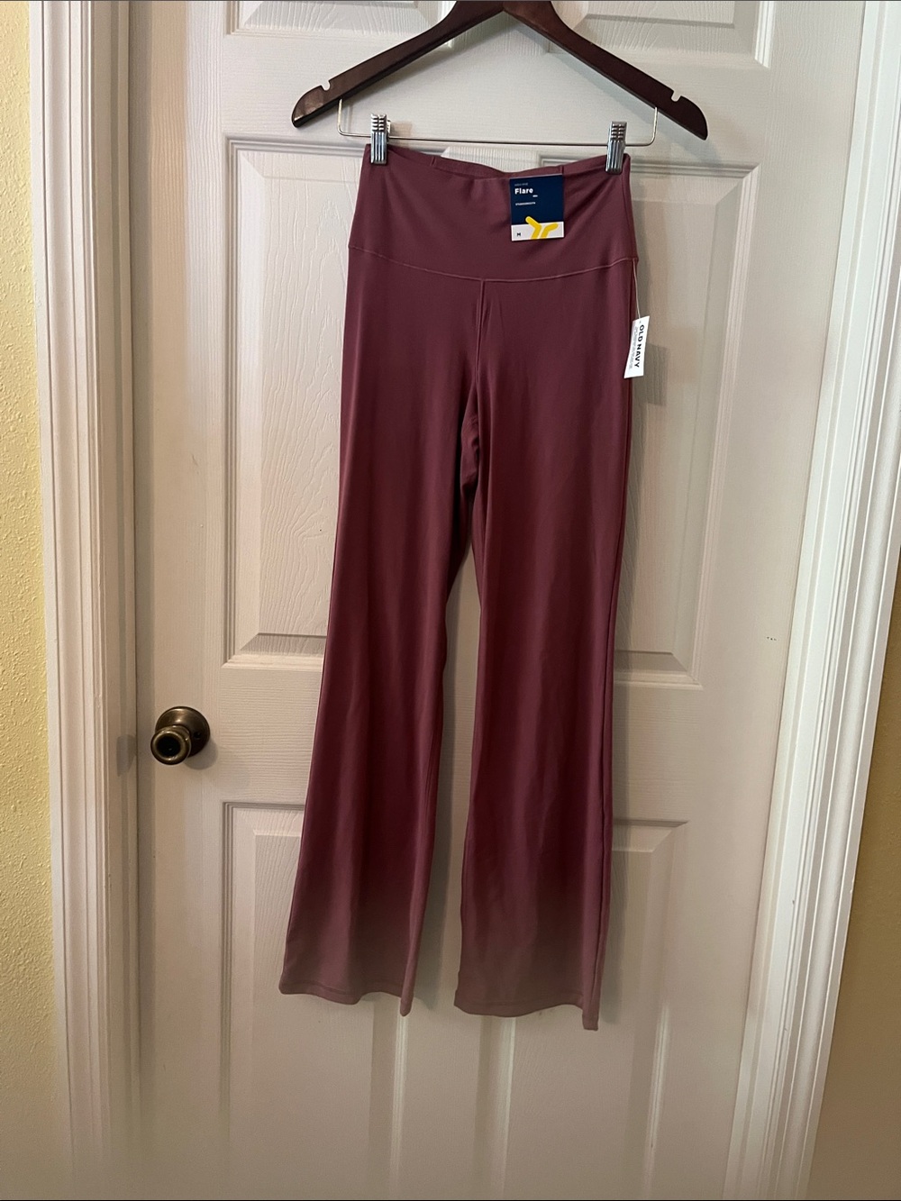 Old navy womens Wine Flare Leggings